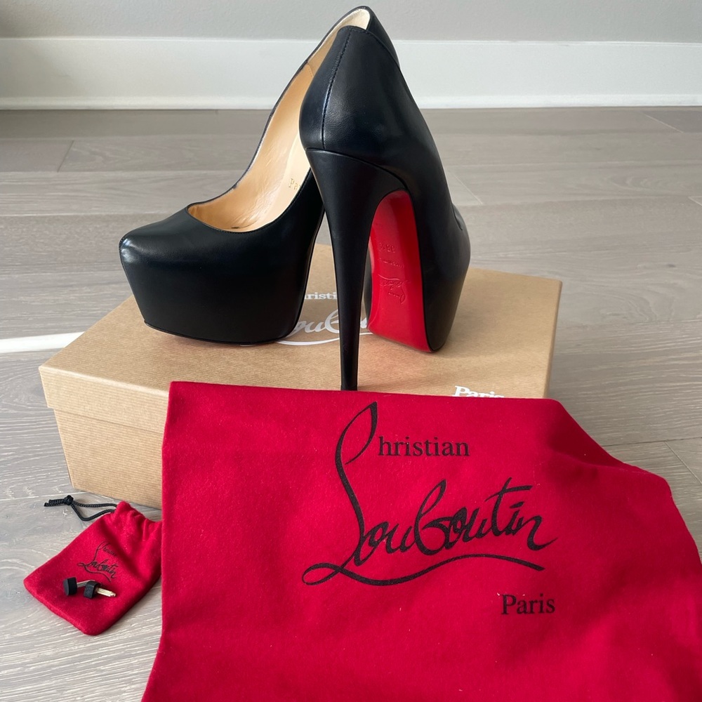 Christian Louboutin Daffodile 160
